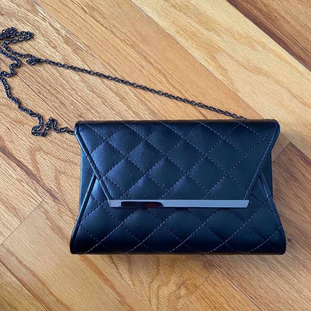 🆕 black waffle clutch